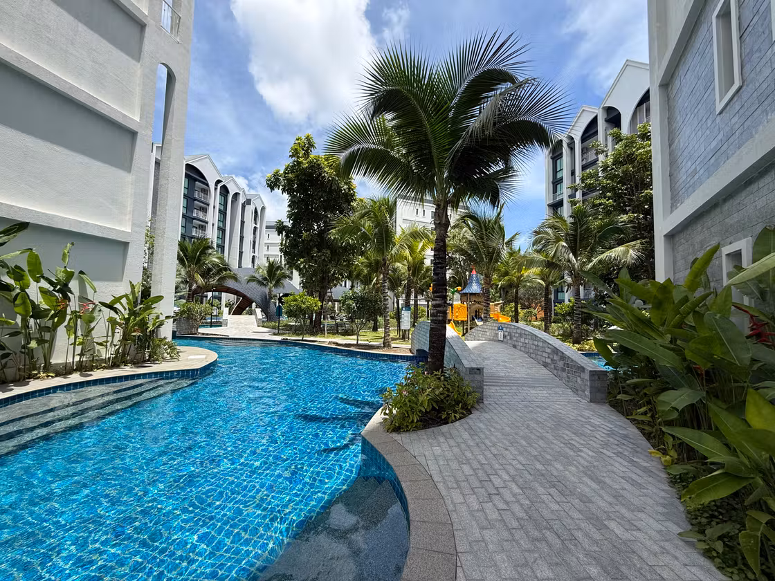 Relaxation area on the complex grounds