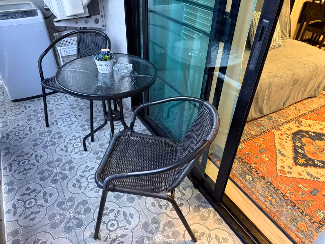 Balcony in apartment C406, photo 2