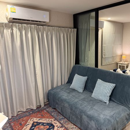 Living room in apartment C406, photo 4